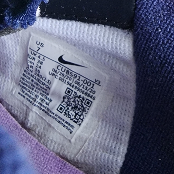 Nike Air Force 1 Low ShadowColorful Nike Air Force 1 Sneakers - Picture 4 of 4